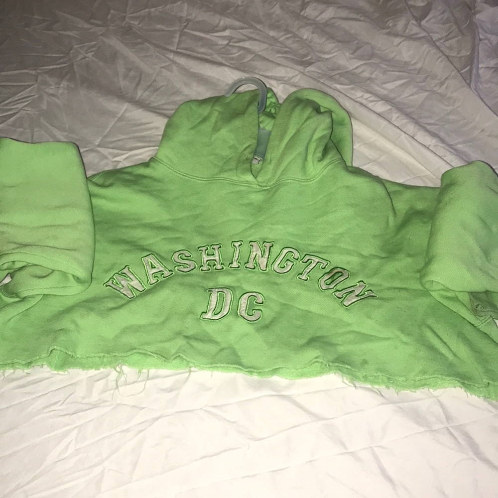 Green Washington Dc Cropped Hoodie
